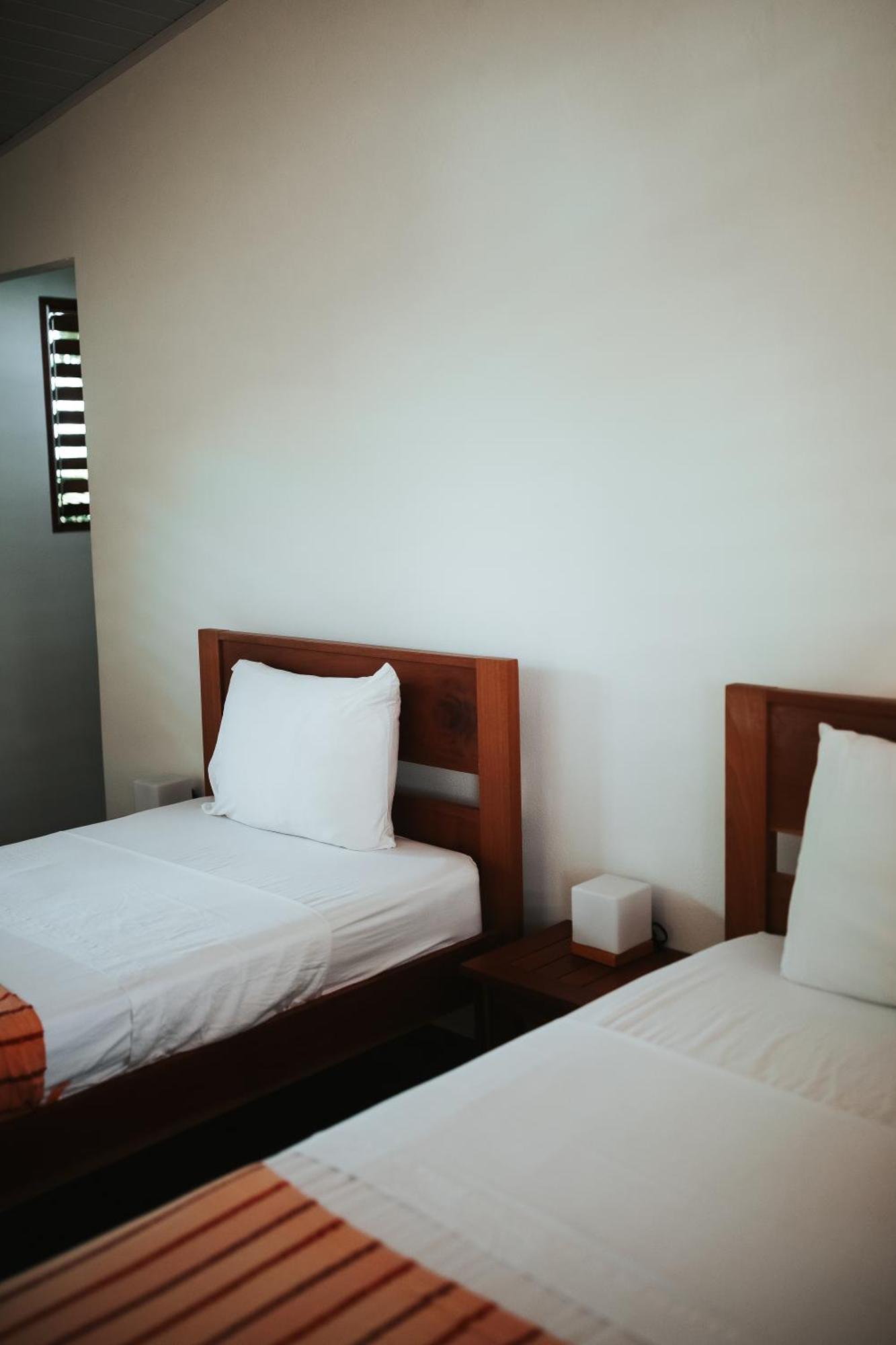 Salvatierra Beachfront Hotel Puerto Coyote Oda fotoğraf